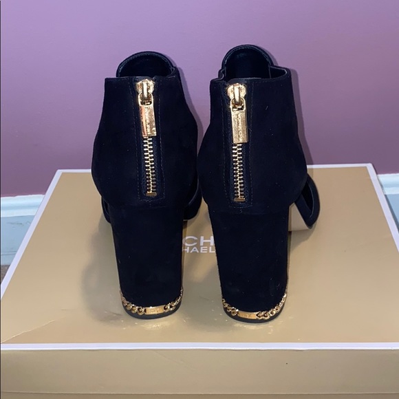 Black Micheal Kors heeled boot - Picture 4 of 5